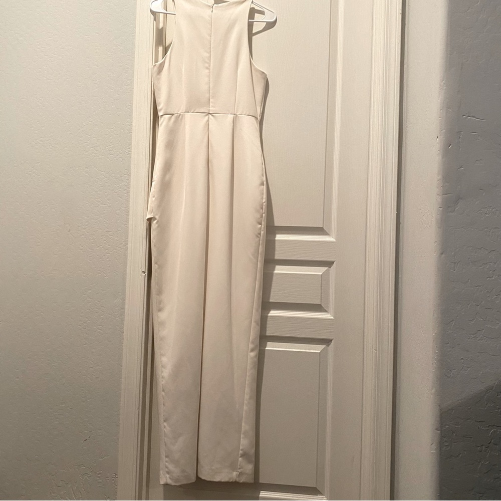 Xscape Ruffled Column Ivory Gown - Picture 5 of 6